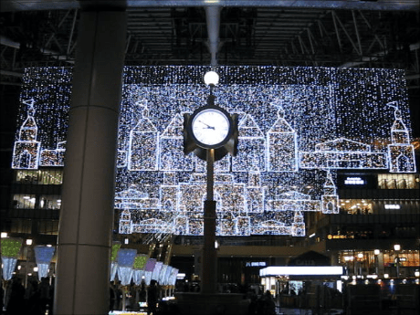 JR大阪駅・時空の広場のクリスマスイルミネーション