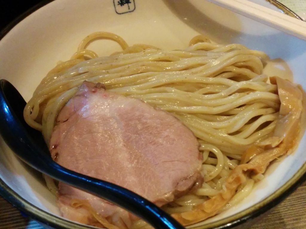 麺や輝天満橋店(大阪・東天満)1周年記念ラーメン・つけ麺500円
